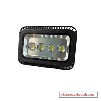 Pha LED thấu kính